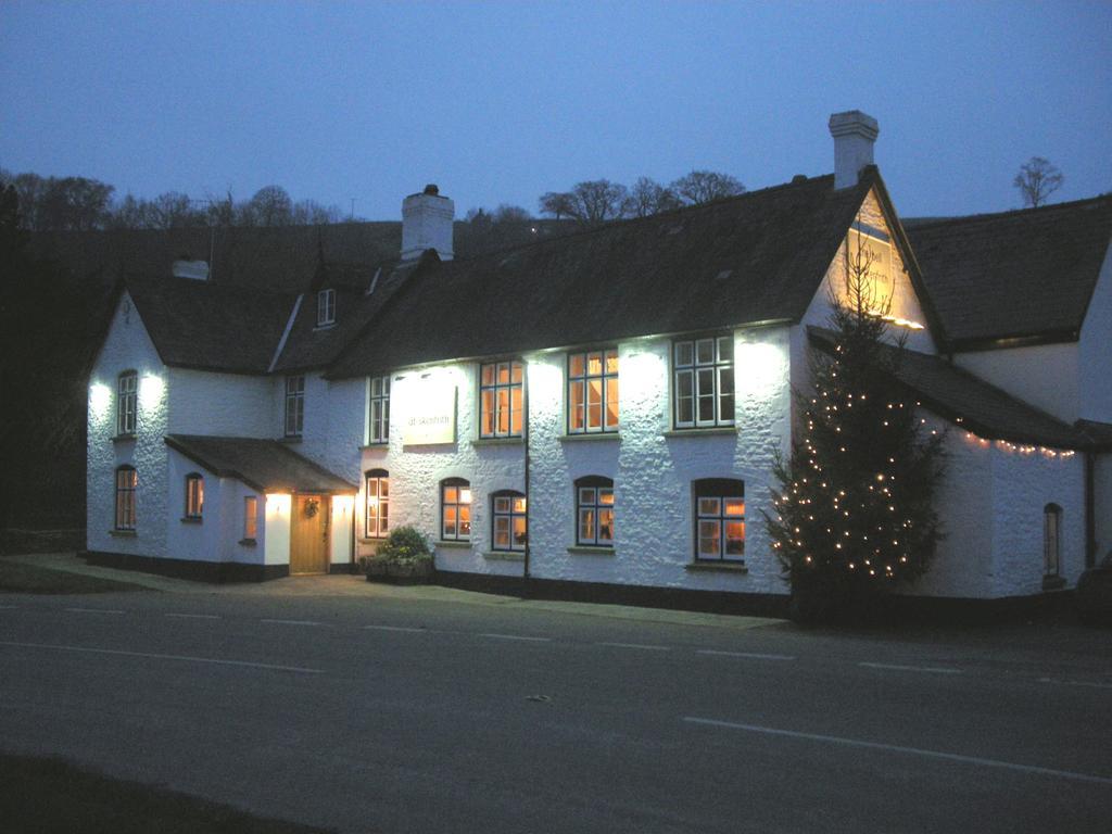 ホテル The Bell At Skenfrith エクステリア 写真
